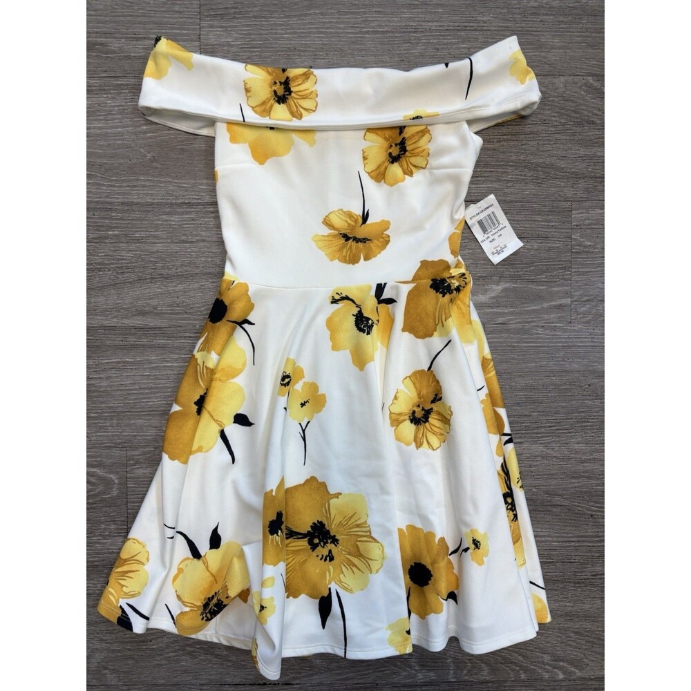 B Darlin Juniors' Yellow Floral Dress Off-the-shoulder Neckline Size 3/4 - Picture 3 of 9